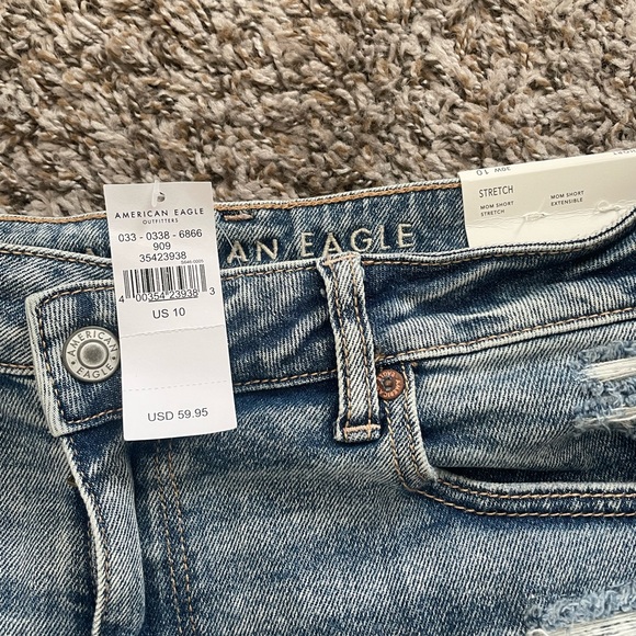 American eagle mom shorts- new with tags - Picture 3 of 3